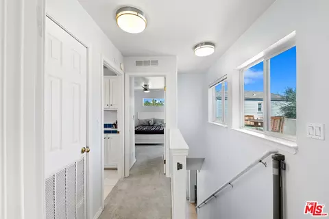 166 Comanche, Topanga, CA 90290 photo 15
