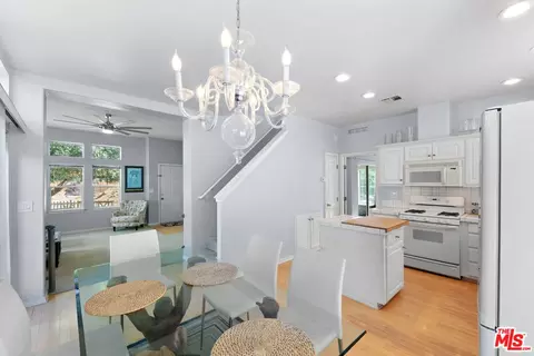 166 Comanche, Topanga, CA 90290 photo 6