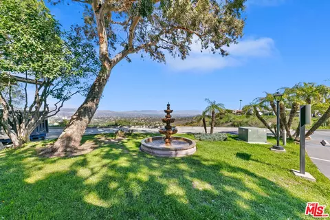 166 Comanche, Topanga, CA 90290 photo 30