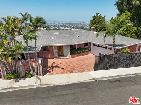 4260 S Cloverdale Ave, Los Angeles, CA 90008