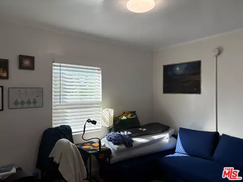 Bedroom - 140 N Pass Ave, Burbank, CA 91505 photo 6 of 7