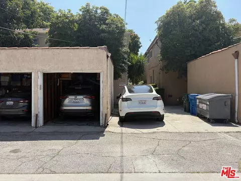 Exterior - 140 N Pass Ave, Burbank, CA 91505 photo 9 of 9