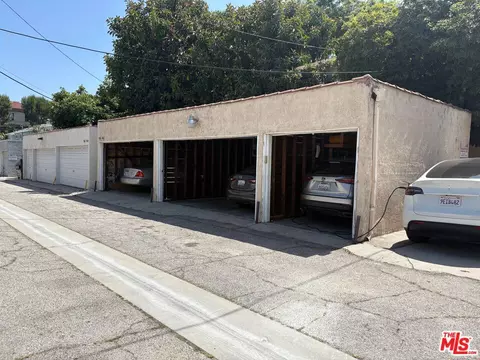 Exterior - 140 N Pass Ave, Burbank, CA 91505 photo 6 of 9