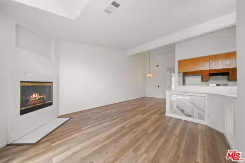 15349 Hunsaker Ave #G, Paramount, CA 90723 photo 8