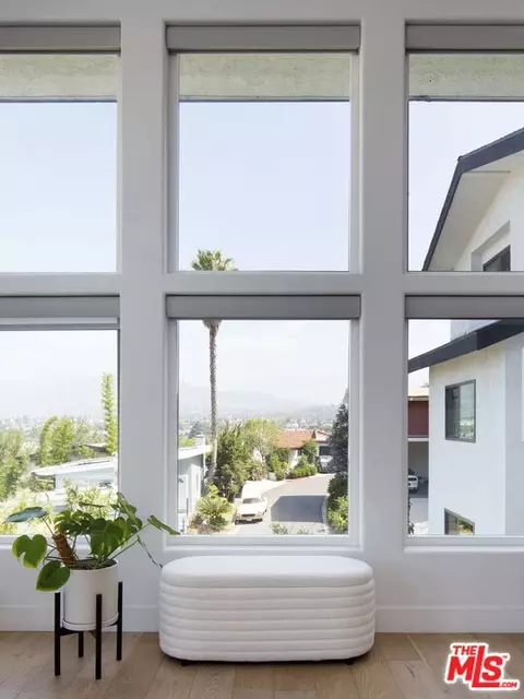 1320 Romulus Dr, Glendale, CA 91205 photo 8