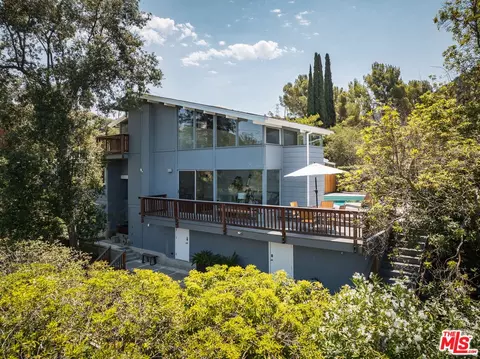 3149 Charing Cross Pl, Glendale, CA 91206