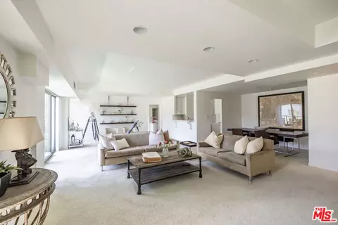 1155 N La Cienega Blvd #509, West Hollywood, CA 90069