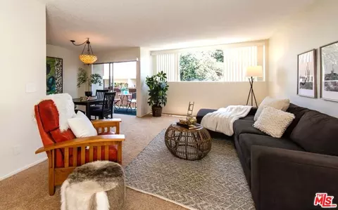 6000 Canterbury Dr #D301, Culver City, CA 90230