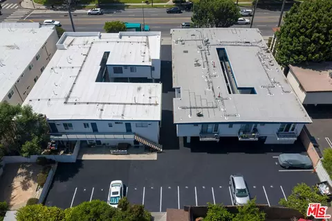 View/Area - 15115 Victory Blvd, Van Nuys, CA 91411 photo 10 of 16