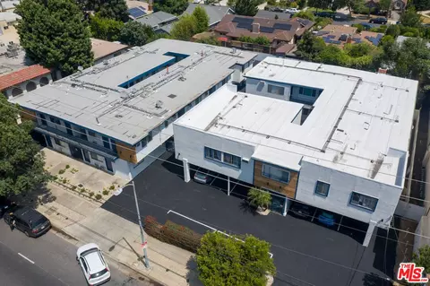View/Area - 15115 Victory Blvd, Van Nuys, CA 91411 photo 9 of 16