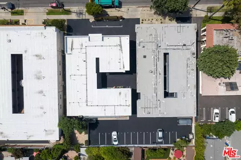 View/Area - 15115 Victory Blvd, Van Nuys, CA 91411 photo 13 of 16