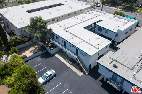 View/Area - 15115 Victory Blvd, Van Nuys, CA 91411 photo 11 of 16