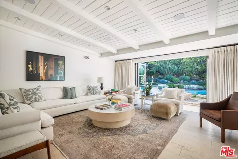 1801 San Ysidro Dr, Beverly Hills, CA 90210