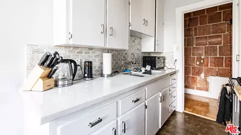 Kitchen - 455 E Ocean Blvd #502, Long Beach, CA 90802 photo 5 of 7