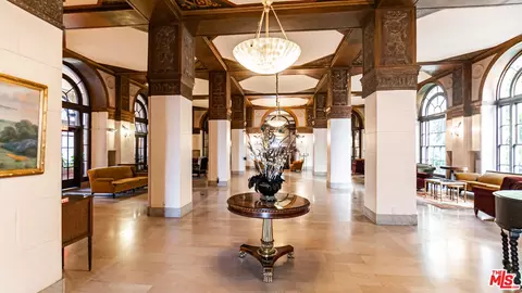 Entry Way - 455 E Ocean Blvd #502, Long Beach, CA 90802 photo 1 of 7