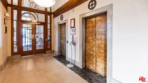 Entry Way - 455 E Ocean Blvd #502, Long Beach, CA 90802 photo 1 of 5