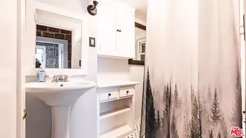 Bath - 455 E Ocean Blvd #502, Long Beach, CA 90802 photo 1 of 2