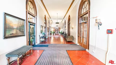 Entry Way - 455 E Ocean Blvd #502, Long Beach, CA 90802 photo 5 of 5