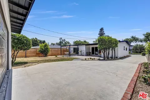 2385 Queensberry Rd, Pasadena, CA 91104 photo 39