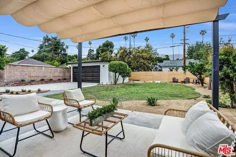 2385 Queensberry Rd, Pasadena, CA 91104 photo 32