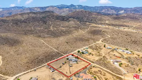 View/Area - 8125 Centola Rd, Phelan, CA 92371 photo 2 of 4