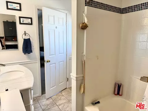 Bath - 8125 Centola Rd, Phelan, CA 92371 photo 4 of 4