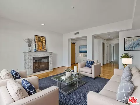 320 S Willaman Dr #404, Los Angeles, CA 90048