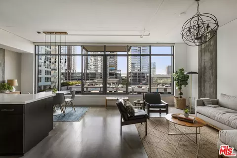 1100 S Hope St #704, Los Angeles, CA 90015