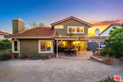 Exterior - 2934 Chippewa Ave, Simi Valley, CA 93063 photo 5 of 13