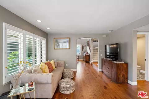 Entry Way - 2934 Chippewa Ave, Simi Valley, CA 93063 photo 2 of 3