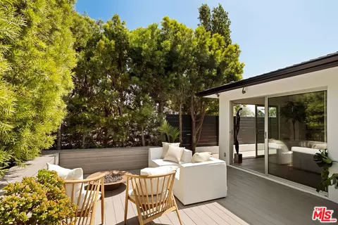2341 Clement Ave, Venice, CA 90291 photo 6