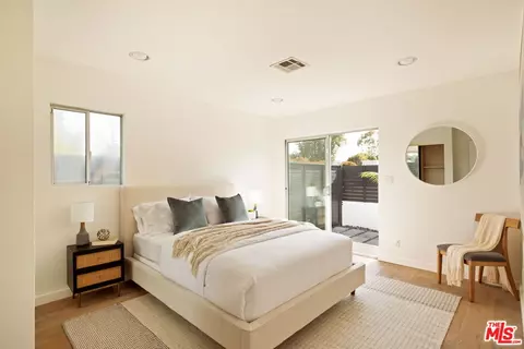 2341 Clement Ave, Venice, CA 90291 photo 25