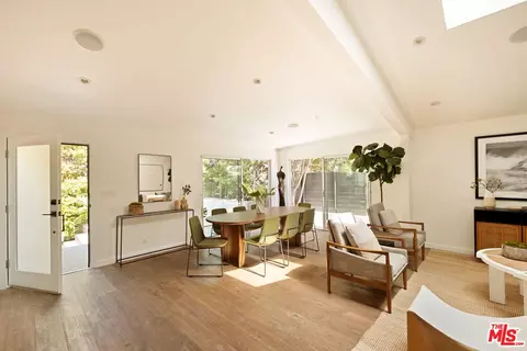 2341 Clement Ave, Venice, CA 90291 photo 9