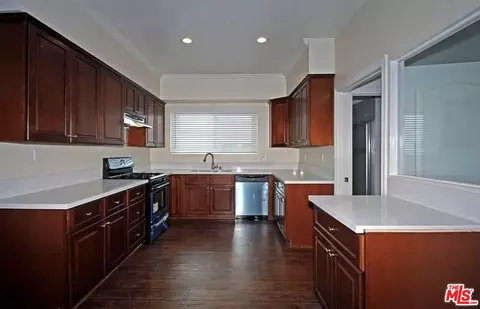 1406 3rd Ave, Los Angeles, CA 90019