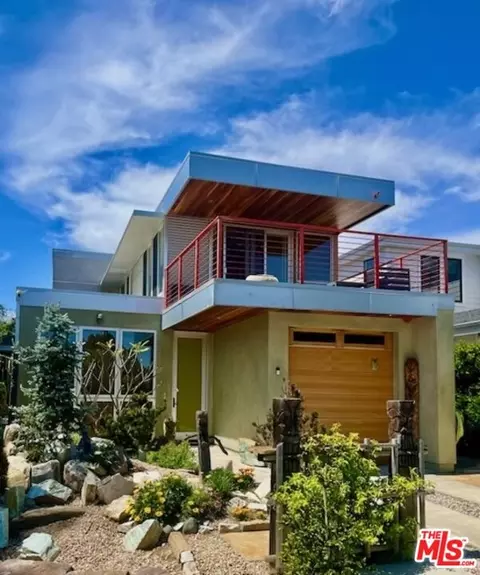 2527 Amherst Ave, Los Angeles, CA 90064