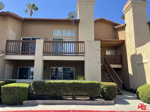 42140 Lyndie Ln #4, Temecula, CA 92591
