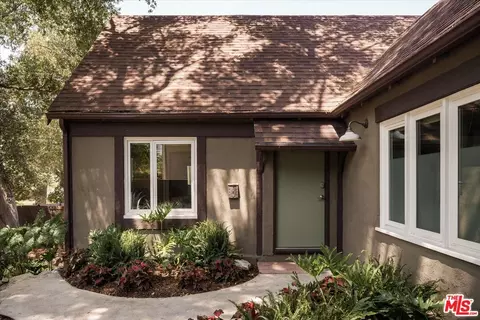 1767 Hillside Dr, Glendale, CA 91208 photo 5