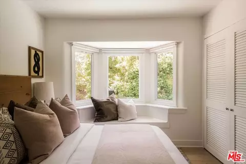 1767 Hillside Dr, Glendale, CA 91208 photo 23