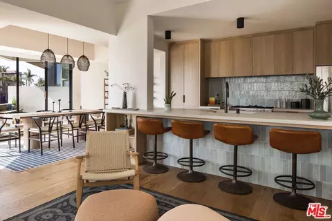 Kitchen - 734 Esplanade #A, Redondo Beach, CA 90277 photo 4 of 7