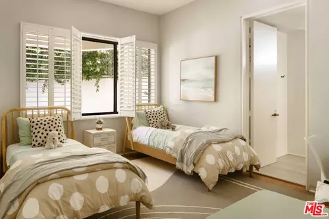 Bedroom - 734 Esplanade #A, Redondo Beach, CA 90277 photo 1 of 3