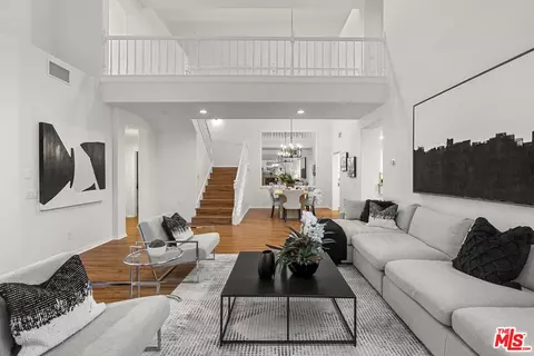 1074 Westcreek Ln, Westlake Village, CA 91362