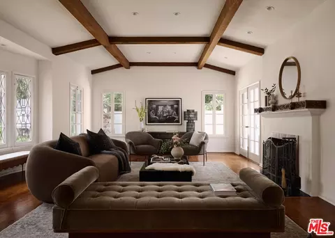 6401 San Vicente Blvd, Los Angeles, CA 90048