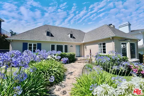 10316 Lorenzo Dr, Los Angeles, CA 90064