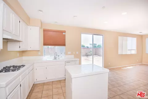 11372 Bridgeway Ct, Riverside, CA 92505 photo 12
