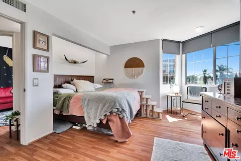 801 Pine Ave #312, Long Beach, CA 90813 photo 17