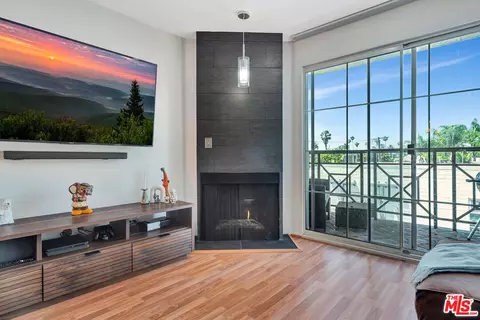 801 Pine Ave #312, Long Beach, CA 90813 photo 3