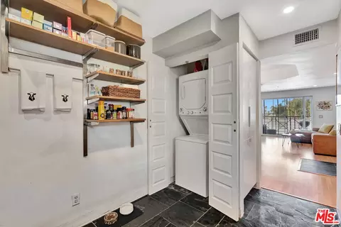 801 Pine Ave #312, Long Beach, CA 90813 photo 13