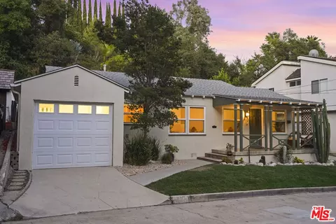 516 Sinclair Ave, Glendale, CA 91206 photo 2