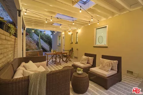 516 Sinclair Ave, Glendale, CA 91206 photo 27