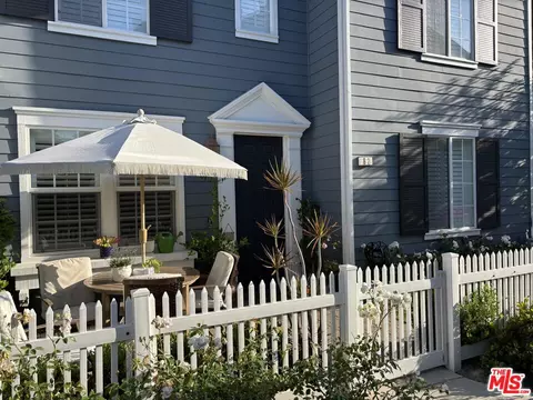 62 Strawflower St, Ladera Ranch, CA 92694